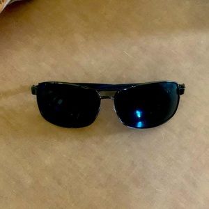 They Tommy Hilfiger glasses